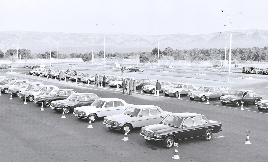 Mercedes, W123, introduction, press introduction, Europe, January, 1976, Germany, France, 200D, 220D, 240D, 300D, 280E, 250, 230, 230E