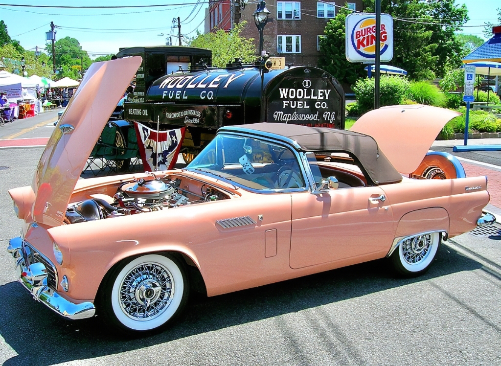 1956 Ford Thunderbird view #2.
