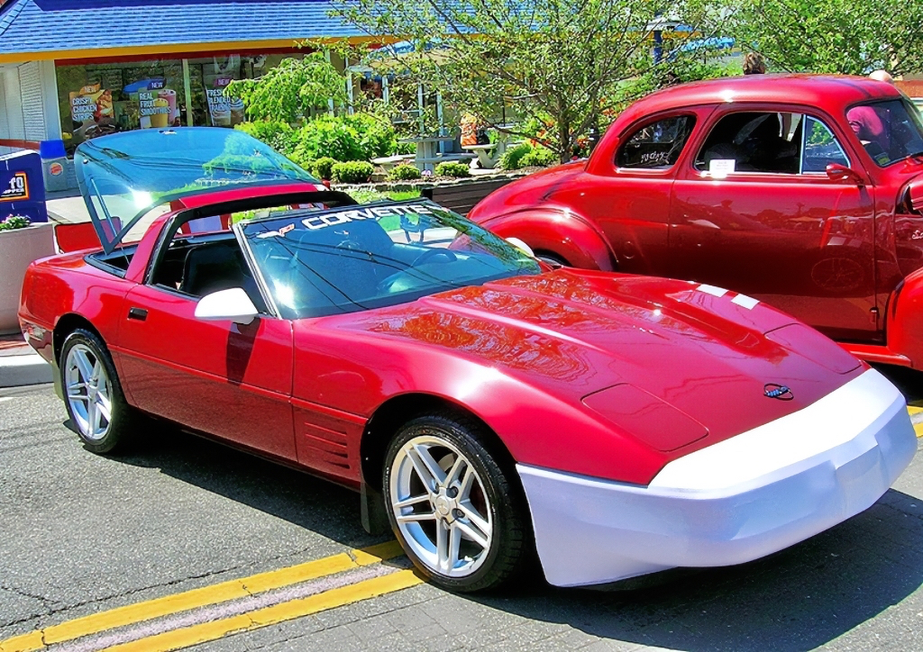 This 1995 Corvette owner applied a layer of protective vinyl on the front bumper cover, and rearview mirror covers.