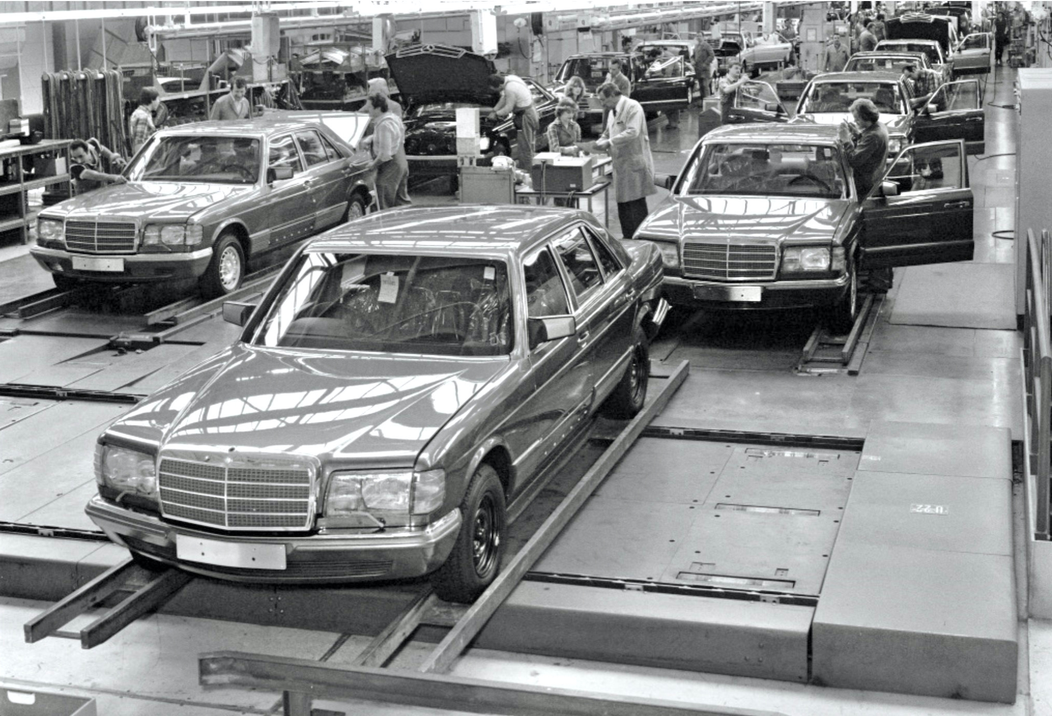mercedes, s-class, w126, 126, assembly line, 500sel, 1980s